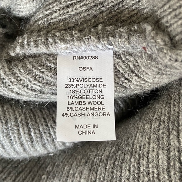 Adidas Originals Metal Badge Beanie - Picture 4 of 5